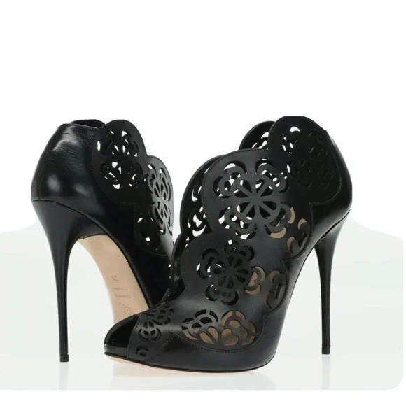 Alexander McQueen Black Laser-Cut Stiletto Ankle Boots Size 41 us10 (shoe100thri - Picture 1 of 8